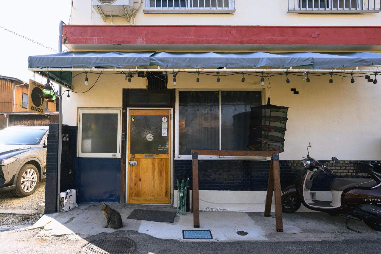Hotel Bed&Cafe Onzo オンゾー Onomichi Esterno foto