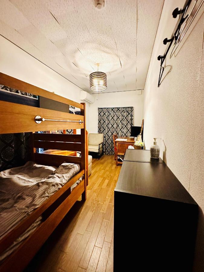Hotel Bed&Cafe Onzo オンゾー Onomichi Esterno foto